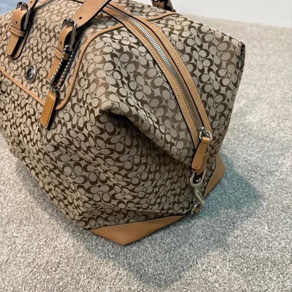 Coach Bags - Picture 15 of 16